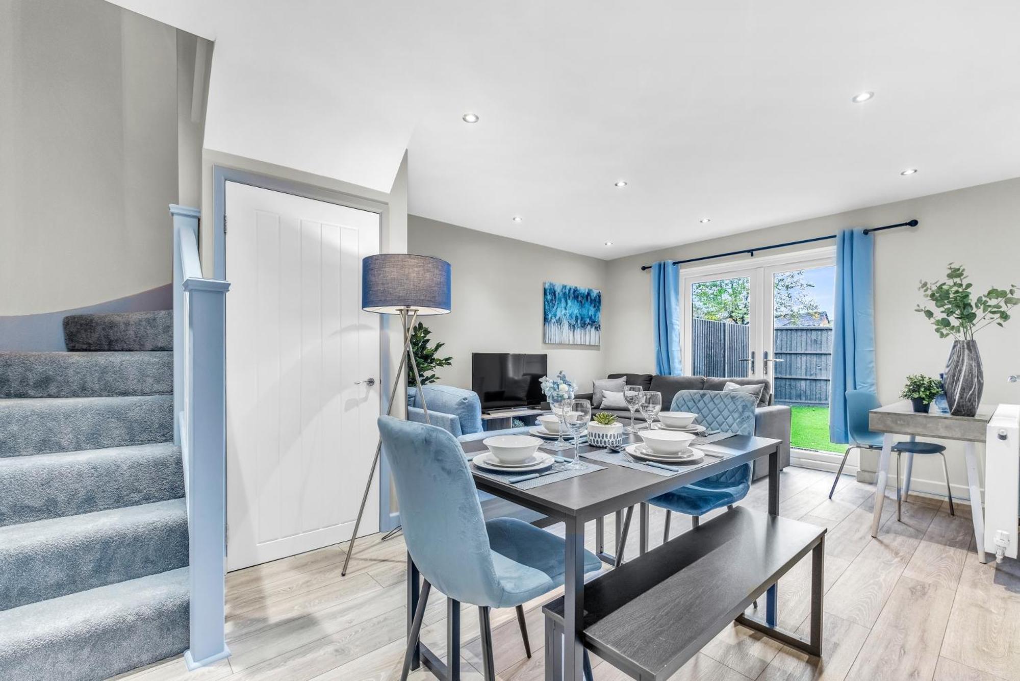 Mk 2-Bedroom Contractor'S Gem, 5 Beds, Sleeps 6, Free Parking Милтон-Кейнс Экстерьер фото